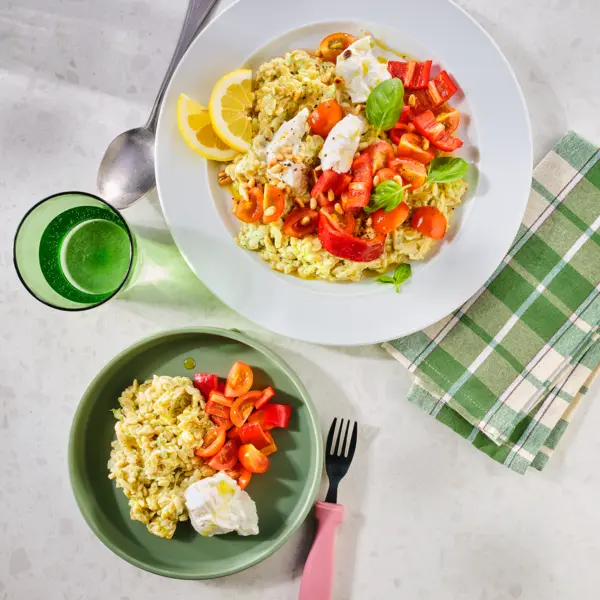 Orzo met romige basilicumsaus