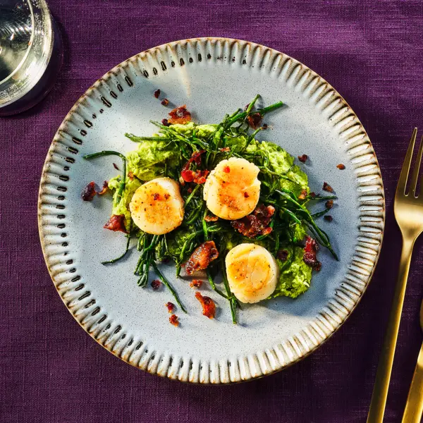 Coquilles met doperwtenpuree