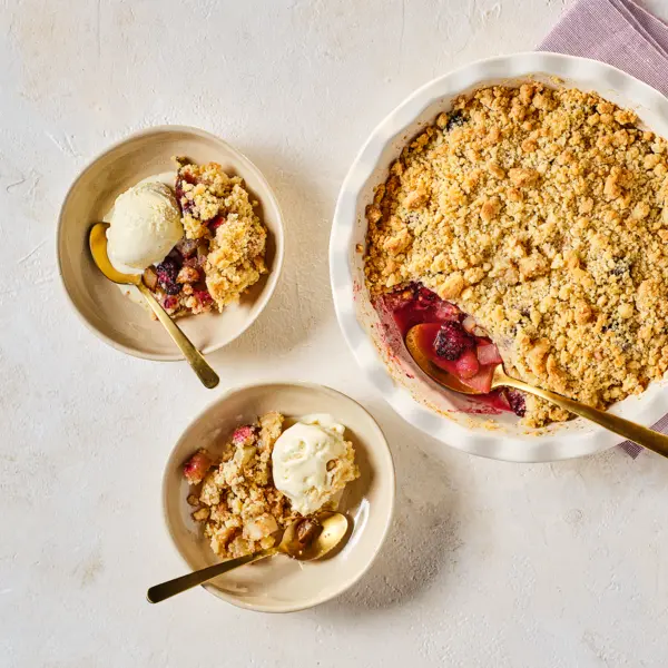 Crumble met vanille-ijs