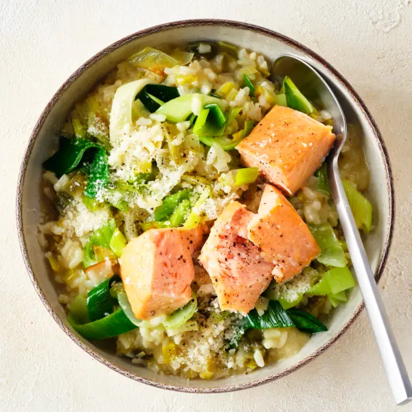 Prei-risotto met warmgerookte zalm