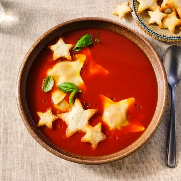 Tomatensoep met kerststerren