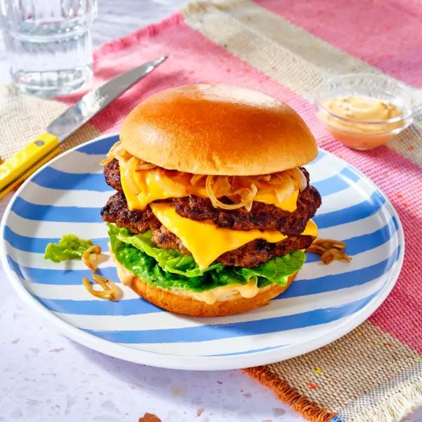 Dubbele smash-cheeseburgers