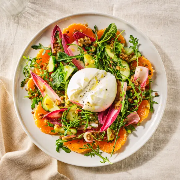 Burrata-mandarijnsalade met linzen