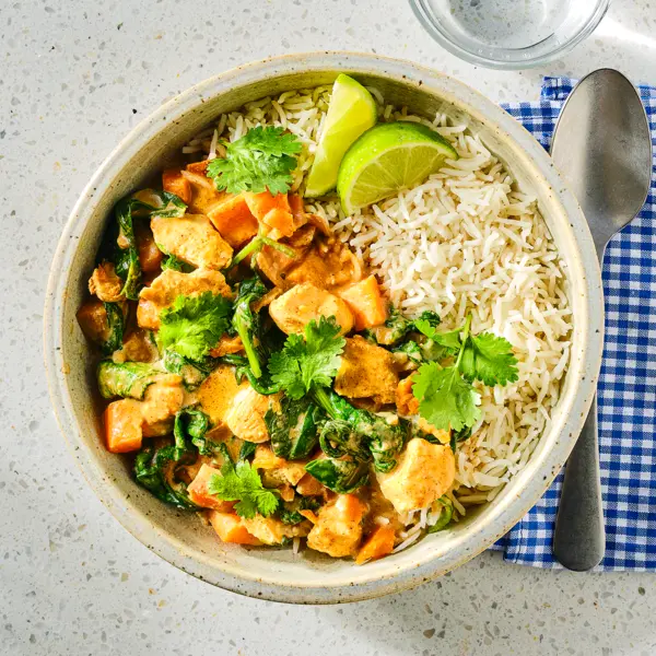 Massaman curry met kip en rijst
