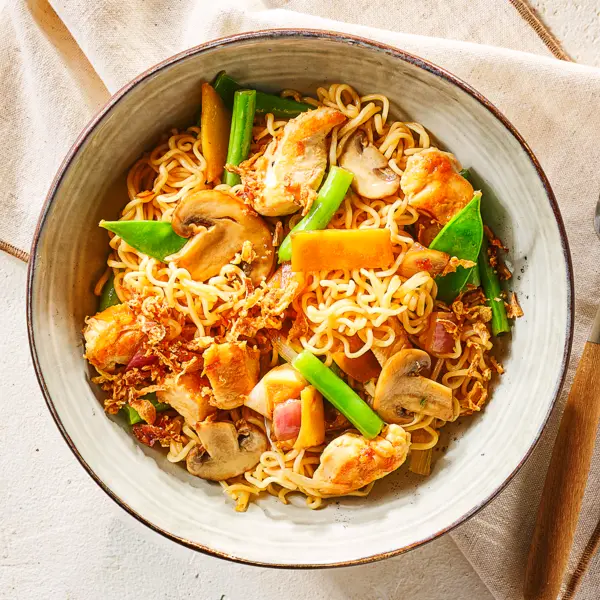 Woknoedels met teriyaki-kip