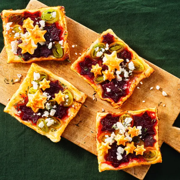 Mini 'tarte tatins' met prei en biet