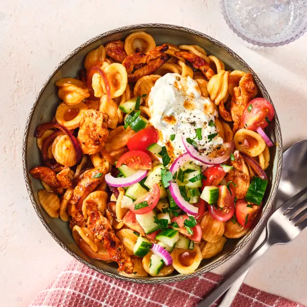 Orecchiette met kipgyros en tzatziki