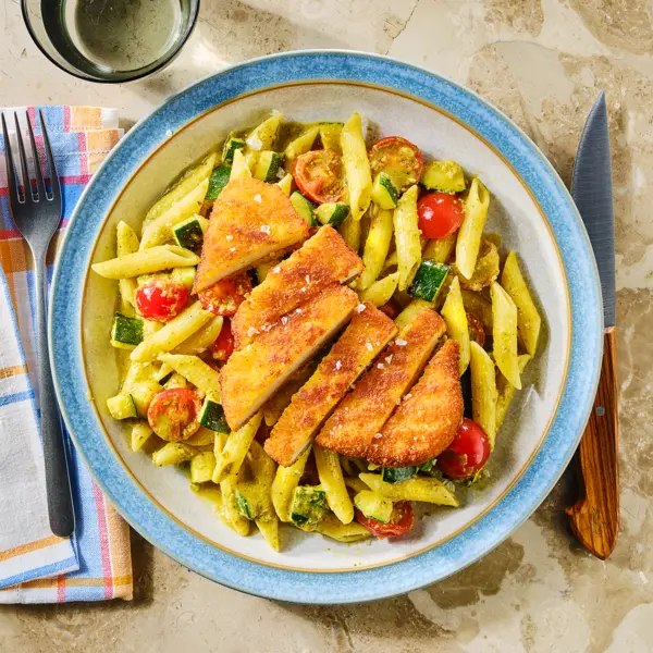 Pasta-pesto met krokante kip