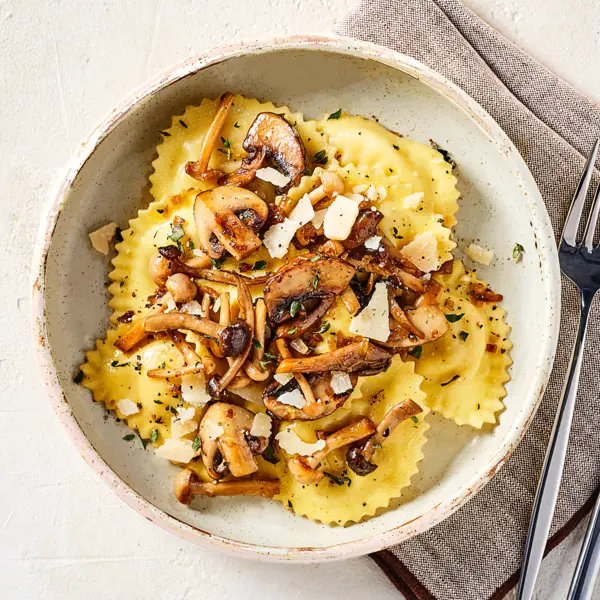 Truffelravioli met paddenstoelen