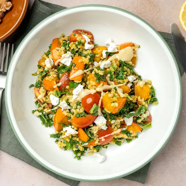 Boerenkoolsalade met pompoen en geitenkaas