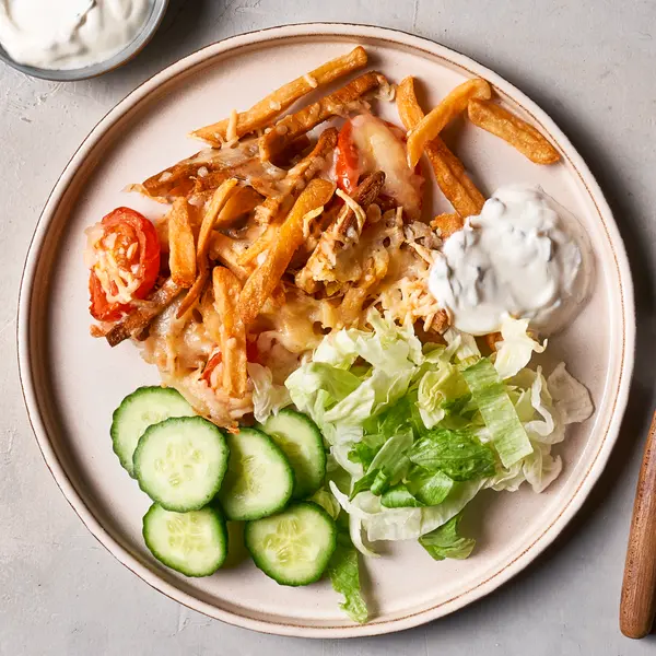 Kipsalon met knoflookyoghurt