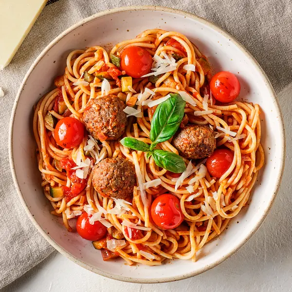 Spaghetti meatballs met pecorino