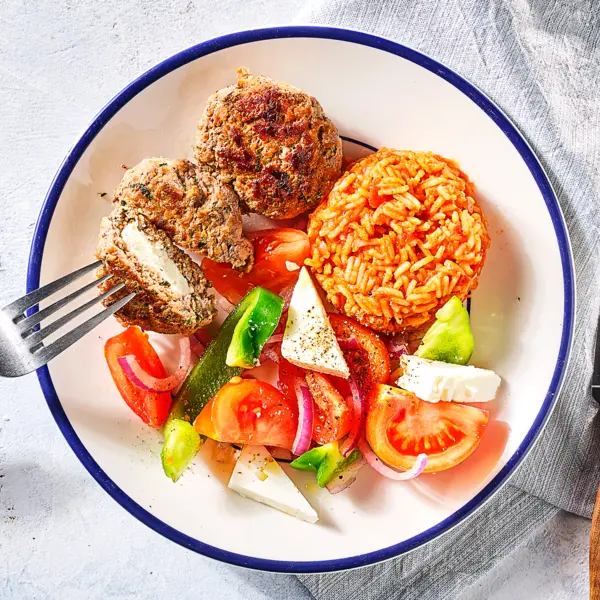Bifteki met tomatenrijst