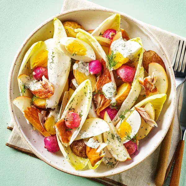 Witlofsalade met makreel en krieltjes