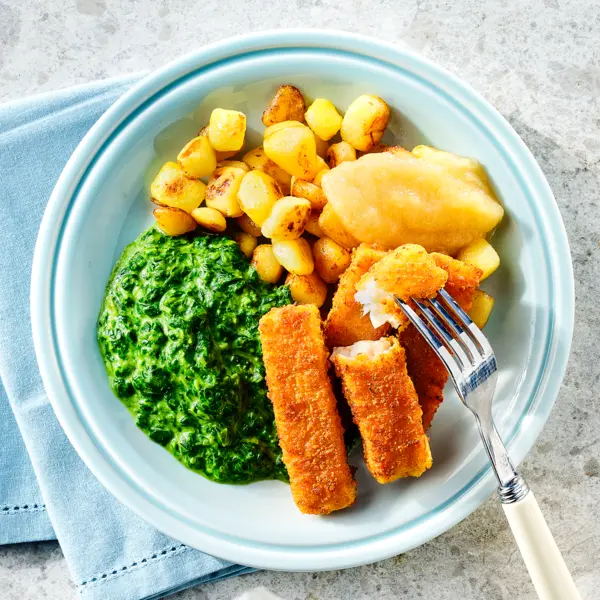 Vissticks met spinazie à la crème en krieltjes