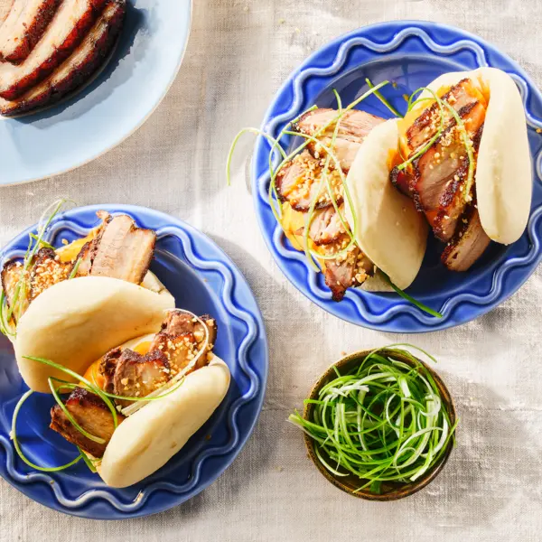 Bao buns met buikspek van de BBQ
