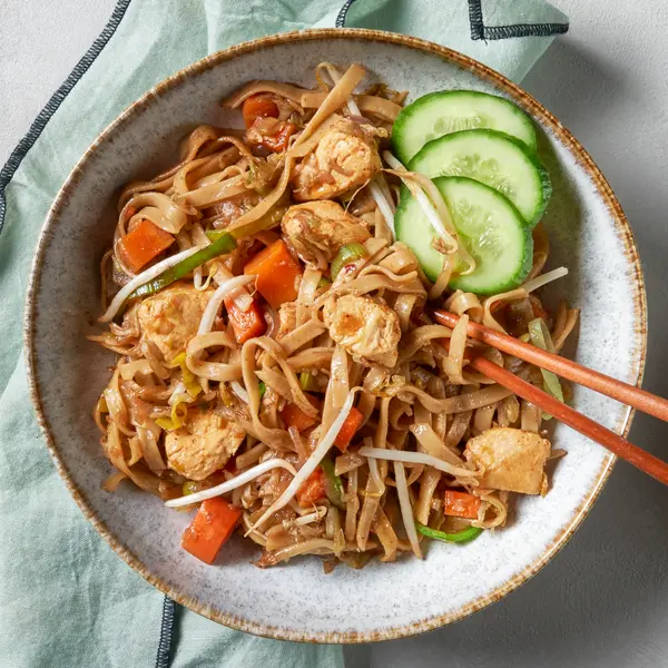 Snelle bami met kip