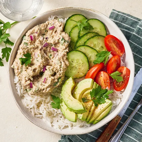 Rijstbowl met frisse sardinesalade