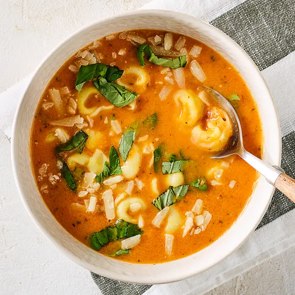 Romige tortellinisoep