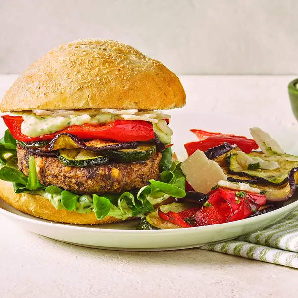 Paddenstoelenburger met geroosterde groenten