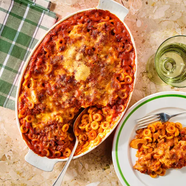 Anelli pastaschotel bolognese
