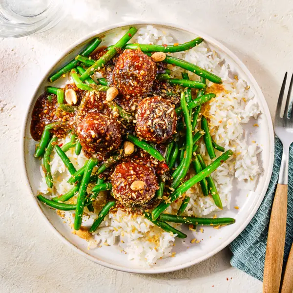 Saté gehaktballetjes met sambalboontjes