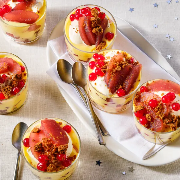 Snelle trifle met stoofpeertjes