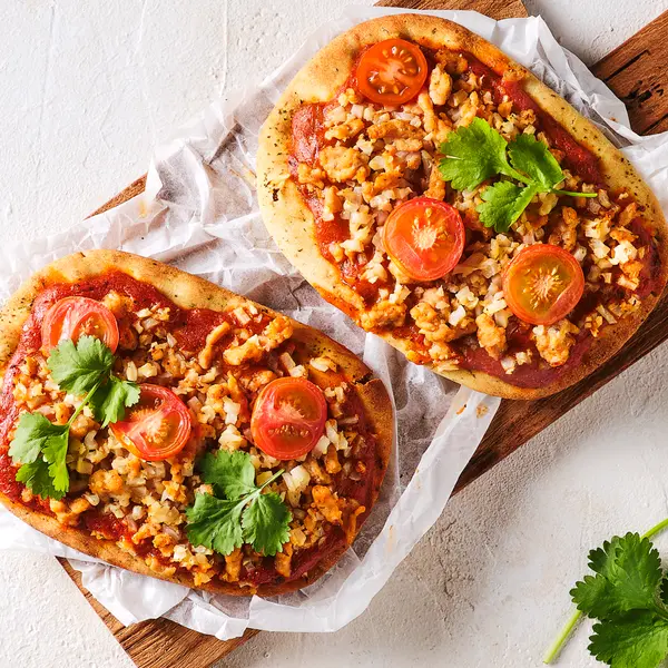 Naanpizza's met tikka masala