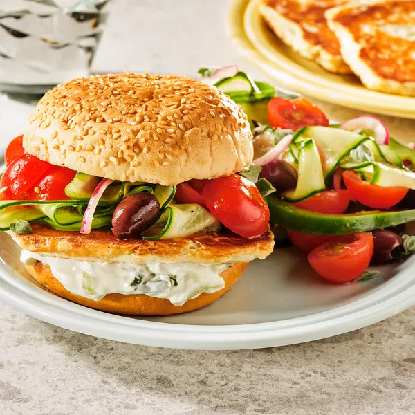 Smashed halloumi burgers