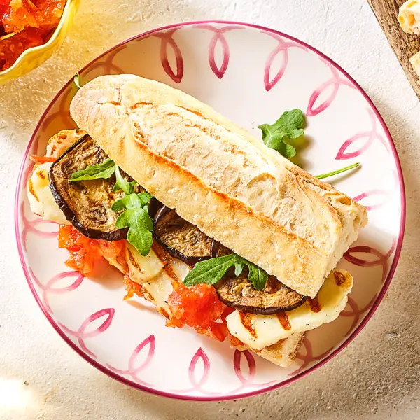 Halloumisandwich met tomatenjam
