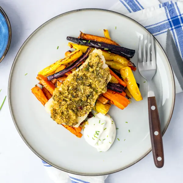 Kabeljauw in kruidenkorst met groentefriet