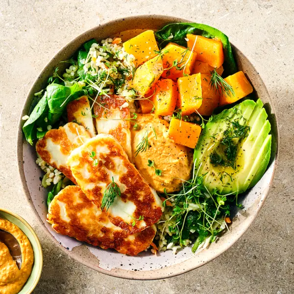 Buddha bowl met halloumi