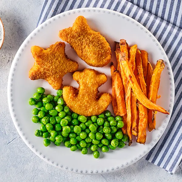 Schatzoekers met zoete aardappelfriet en doperwtjes