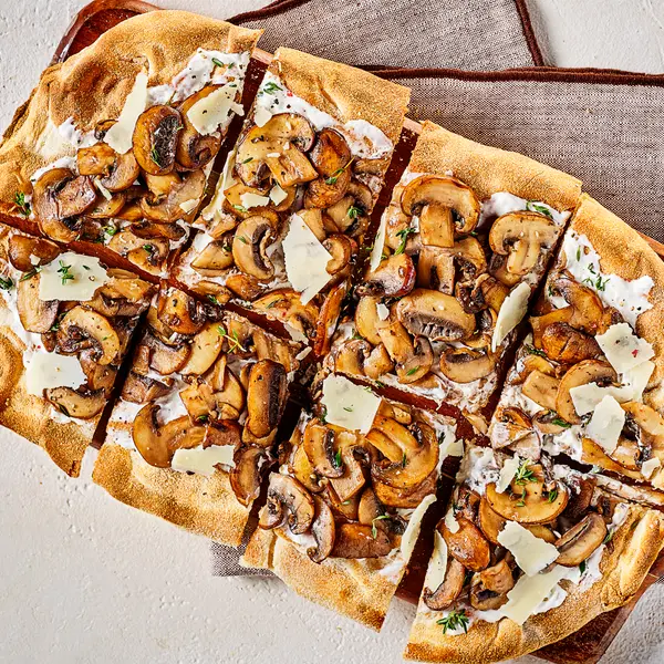 Pinsa romana met ricotta en champignons
