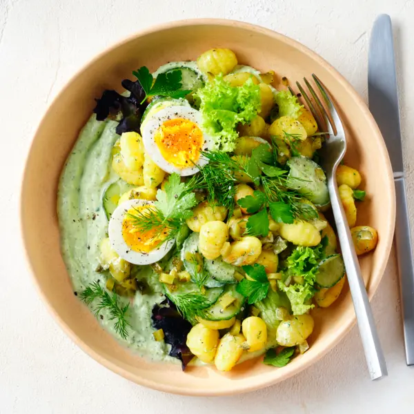 Knapperige gnocchisalade