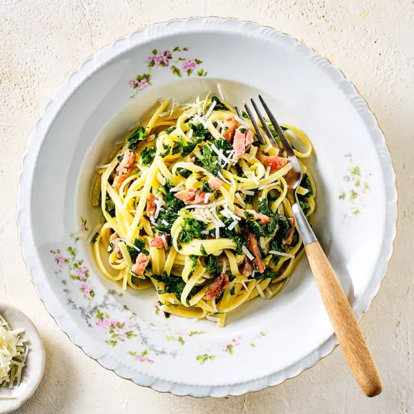 Pasta 'carbonara' met boerenkool