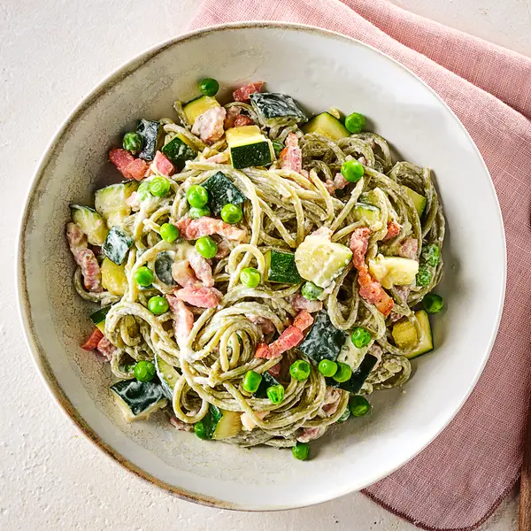 Romige spinaziepasta met spekjes