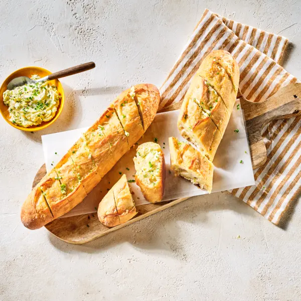 Stokbrood met bieslookboter