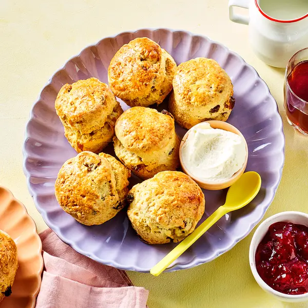 Scones met rozijnen