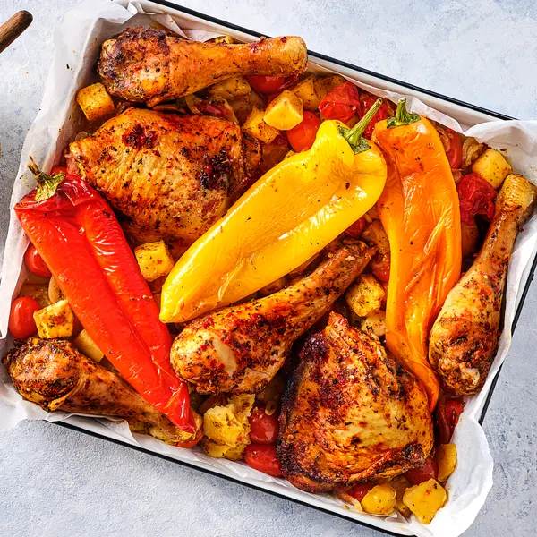 Traybake kip piri-piri met aïoli