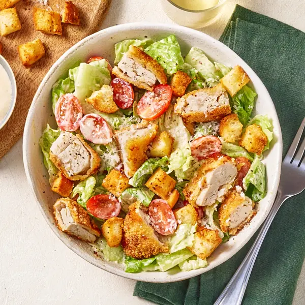 Caesarsalade met krokante kip uit de airfryer