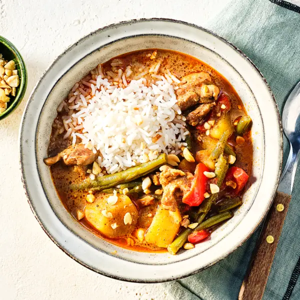 Massaman-curry met kippendij