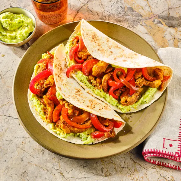 Kipfajita's met avocadoyoghurt
