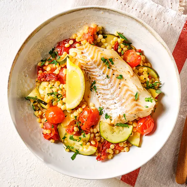 Mediterrane parelcouscous met kabeljauw