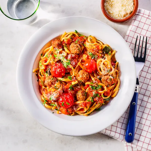 Linguine met mini gehaktballetjes