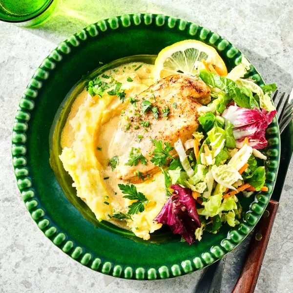 Romige citroenkip met puree en salade