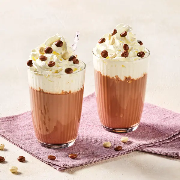 Warme chocolademelk met kruidnootjes