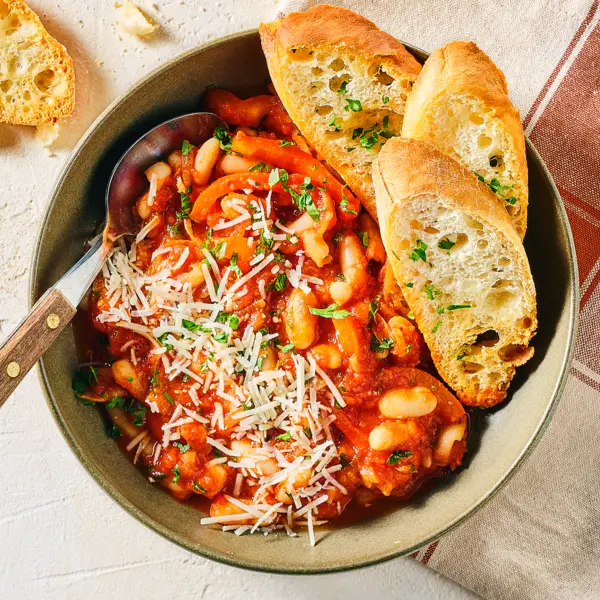 Snelle bonenstoof met tomaat en 'nduja