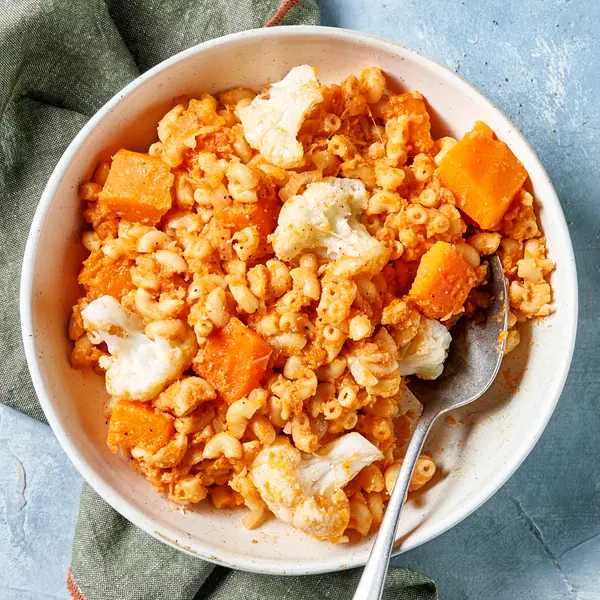 Mac and cheese met bloemkool en pompoen