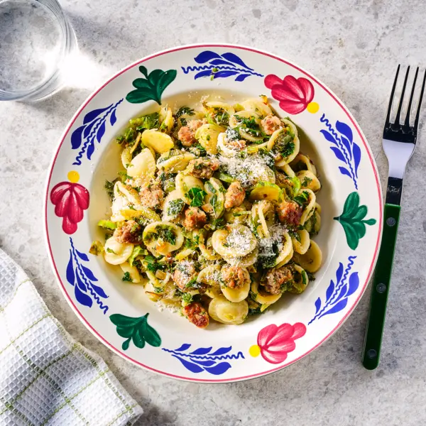 Orecchiette met worst en wintergroenten